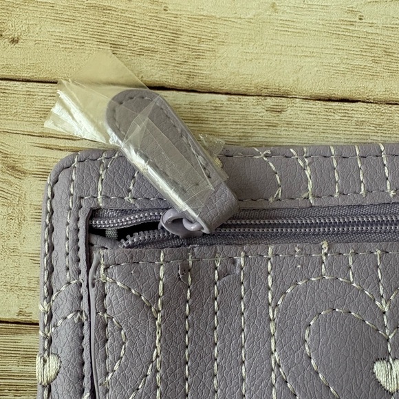 Betsey Johnson Lavender Small Heart Wallet - Picture 5 of 9